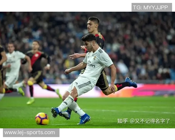 西甲精彩对决皇马在补时阶段绝杀AC米兰全场沸腾 西甲精彩对决皇马在补时阶段绝杀AC米兰全场沸腾