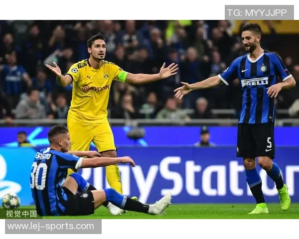 中超激战国米与多特蒙德互交白卷红牌事件引发全场热议与争议 中超激战国米与多特蒙德互交白卷红牌事件引发全场热议与争议