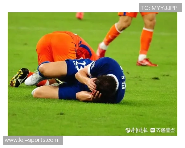 中超激战回顾AC米兰大胜切尔西点球大战瞬间点燃全场激情 中超激战回顾AC米兰大胜切尔西点球大战瞬间点燃全场激情