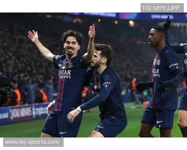 德甲惊天冷门里昂逆转巴黎圣日耳曼补时绝杀震撼全场