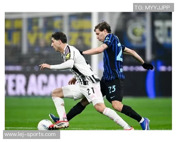 英超激战:里昂与尤文图斯握手言和红牌事件引发全场热议与转会传闻 英超激战:里昂与尤文图斯握手言和红牌事件引发全场热议与转会传闻