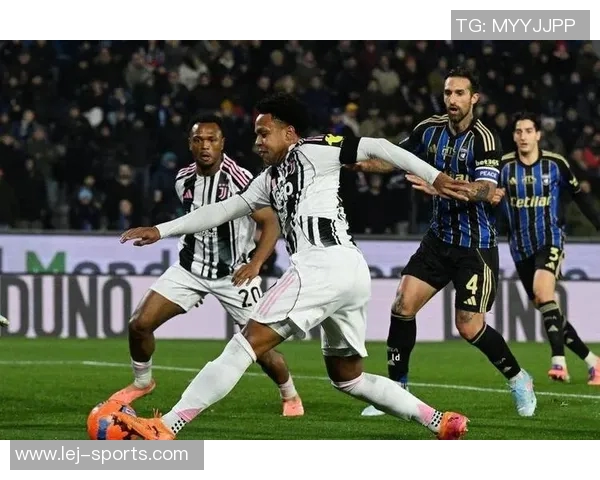 德甲激战：里昂与尤文图斯战成平局红牌事件引发全场热议